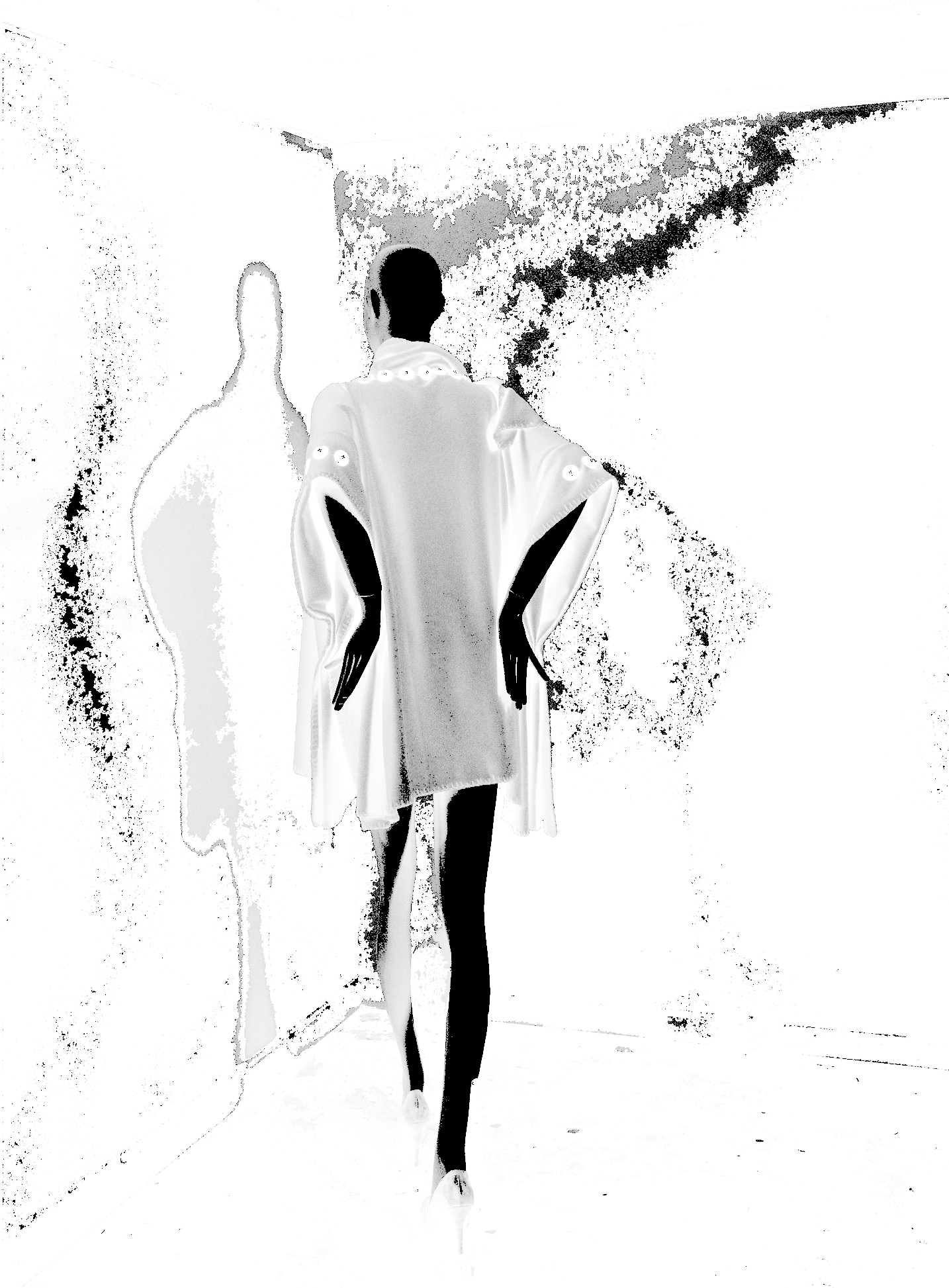 WOMEN / CAPE & JUMPER